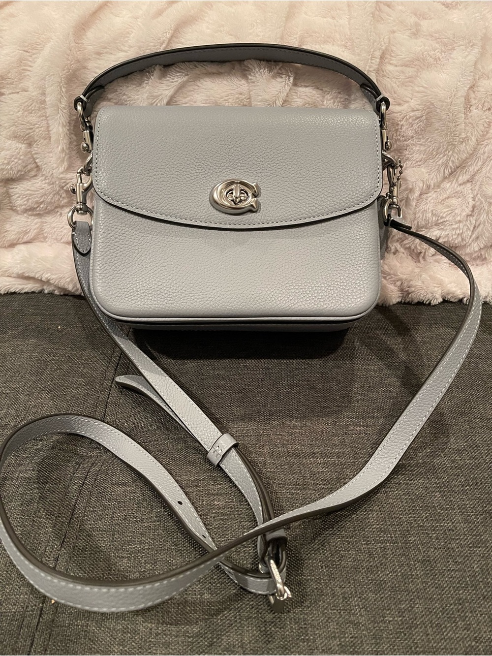 Coach Cassie Crossbody 19 NWOT Pebbled Leather Ice Blue Silver C Turnlock NWOT‎